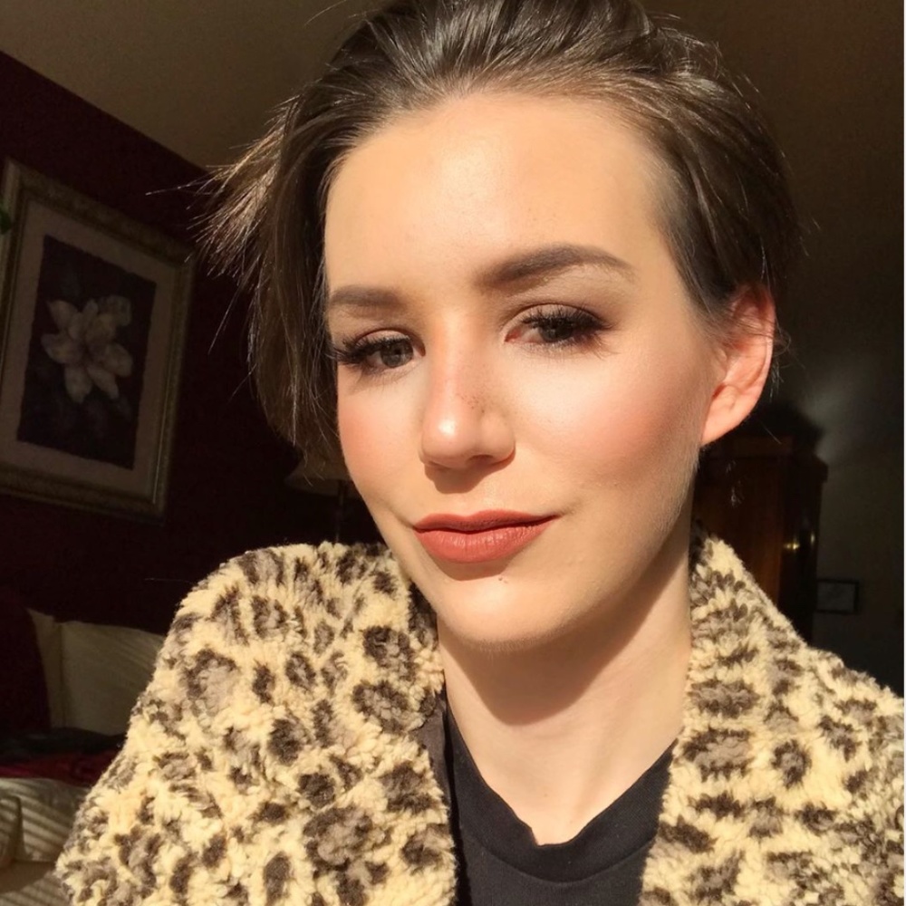 Meet your Posher, Jenn